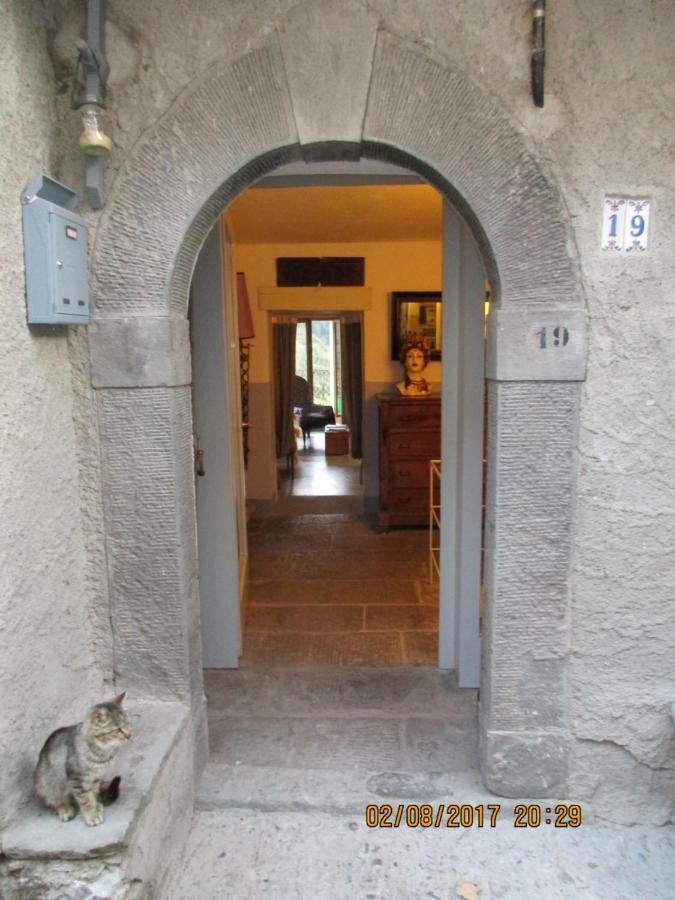 Viandanti, Artisti E Sognatori Bed & Breakfast Comano  Exterior foto