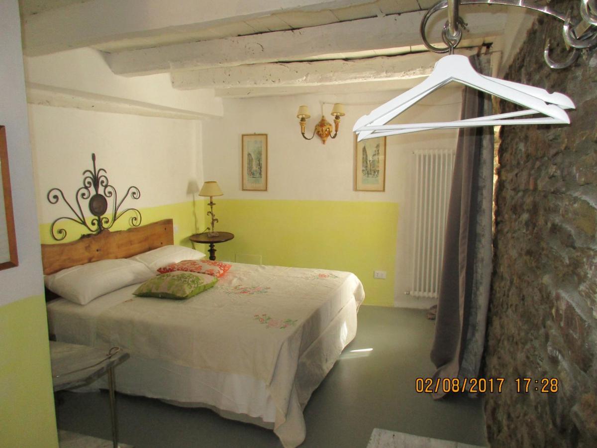 Viandanti, Artisti E Sognatori Bed & Breakfast Comano  Exterior foto